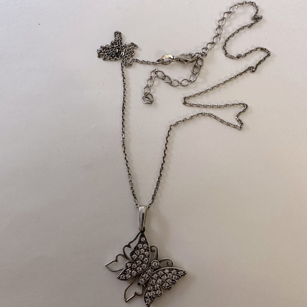 925 Silver butterfly necklace clear cz - Picture 3 of 7